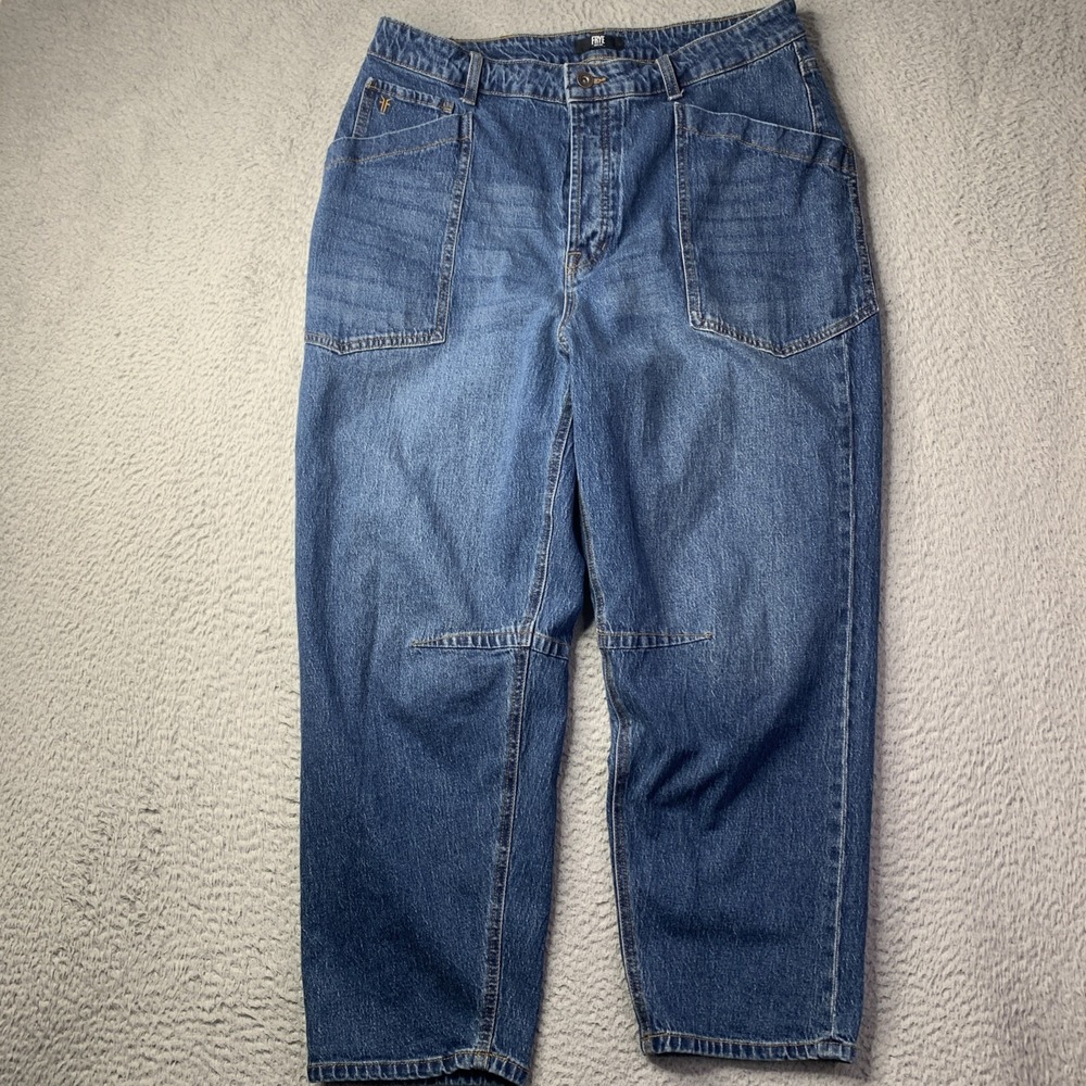 FRYE Barrel Leg Button Fly Medium Wash Jeans. Women's 12  Tapered Bottom Leg